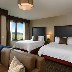 Deluxe Queen Room Two Queen Beds Golf View